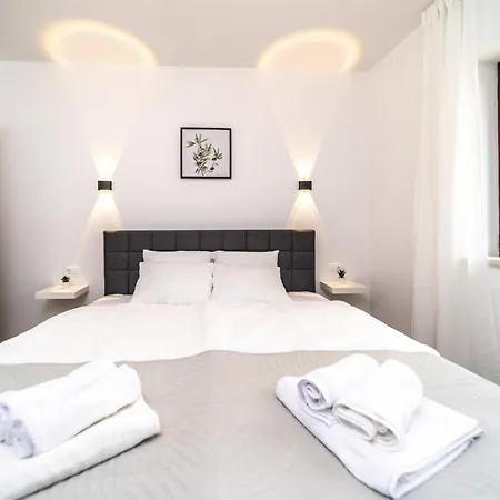 Apartment Kaldanac Rab Town