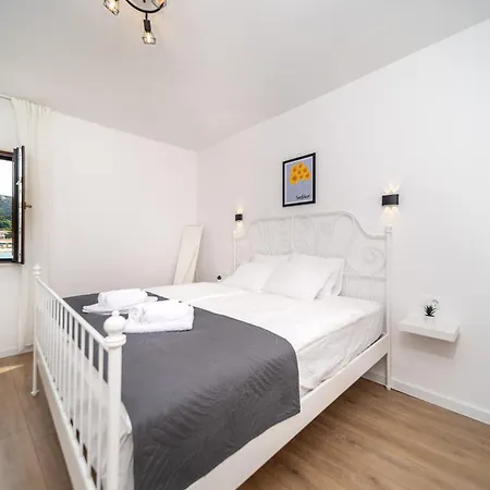 Kaldanac Apartment Rab Town