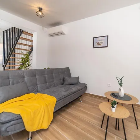 Apartment Kaldanac Rab Town